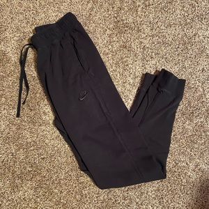 Nike joggers